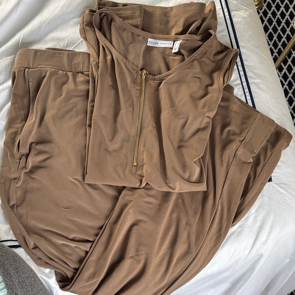 2pc Taupe Sleeveless Top and Pull On Pants with Pockets